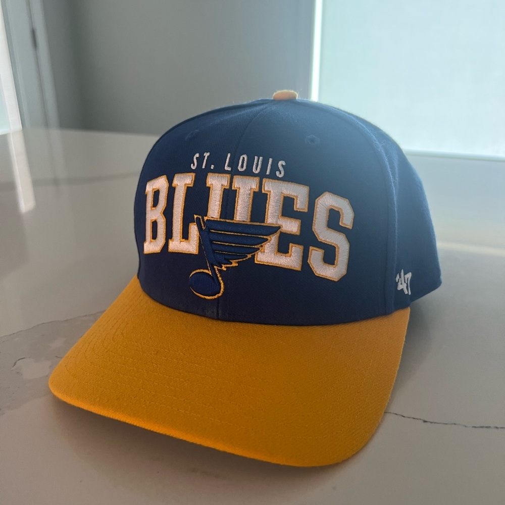 47 Brand St. Louis Blues Strapback - Picture 1 of 3